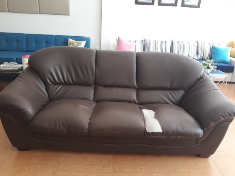 boc-mat-ghe-sofa-tai-nha-o-thai-ha-dong-da-ha-noi-1-1024x768.jpg
