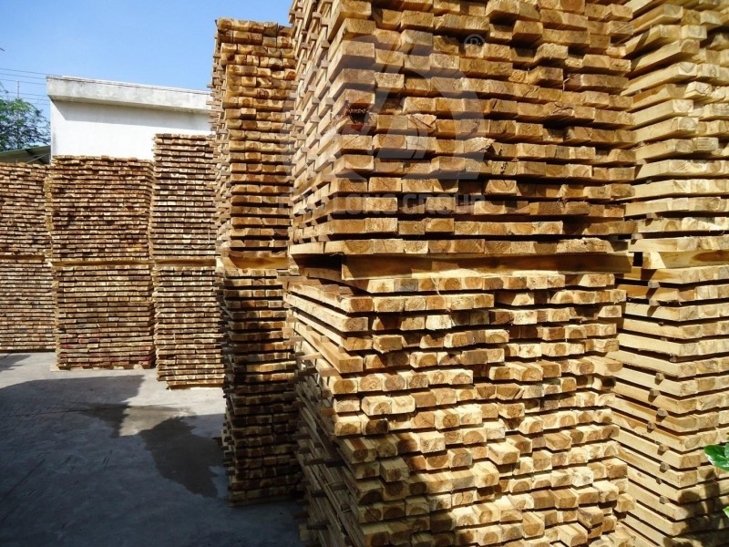 gỗ tràm nguyên khối.jpg