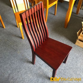 Ghế 8 Nan Gỗ Cao Su màu Nâu Cánh Gián Đẹp