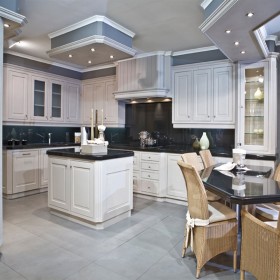 Kệ Bếp Gỗ Chạm Nổi Thiết Kế Theo Phong Cách Cổ Điển Đẹp